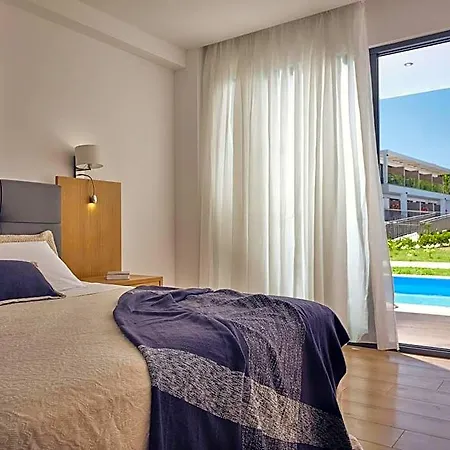 Hotel Cavo Orient & 4*