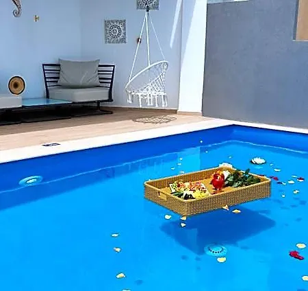 Hotel Cavo Orient & 4*
