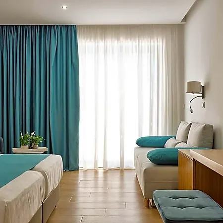 Cavo Orient & Hotel Plános