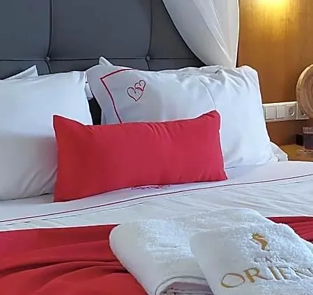 Cavo Orient & Hotel Plános