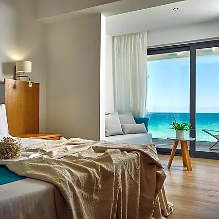 Hotel Cavo Orient & 4*