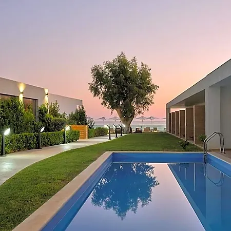 Hotel Cavo Orient & 4*